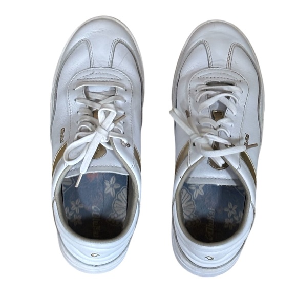 Women’s OluKai Ha’upu White Leather Sneakers with Gold Stripe Detail Logo Size 8 - Picture 3 of 7